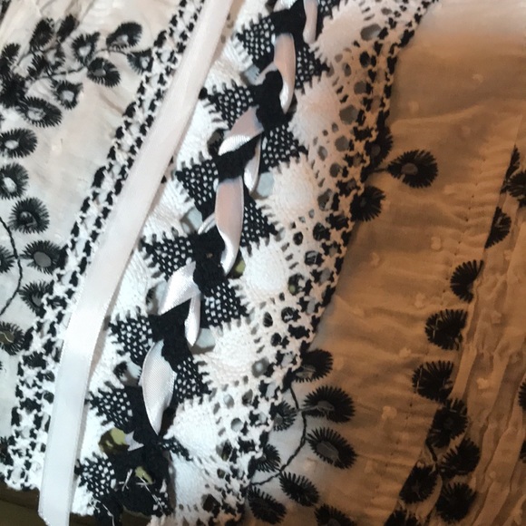 NWT. Yaya Clothing Bustier. Lace - Picture 9 of 16